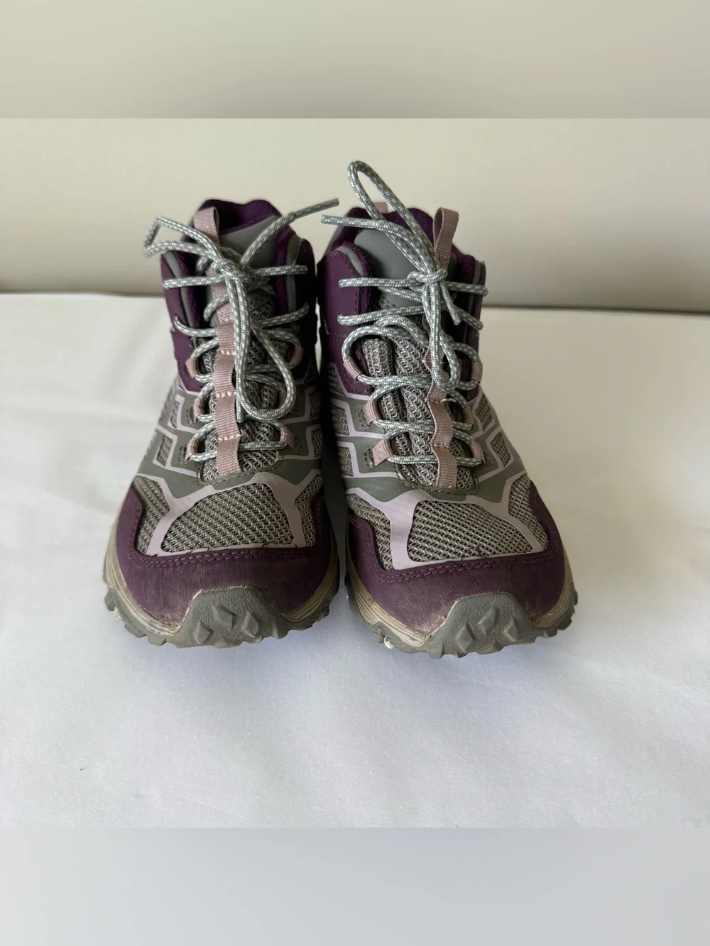 MERRELL Size 3 Girls Waterproof Moab Hiking Boots